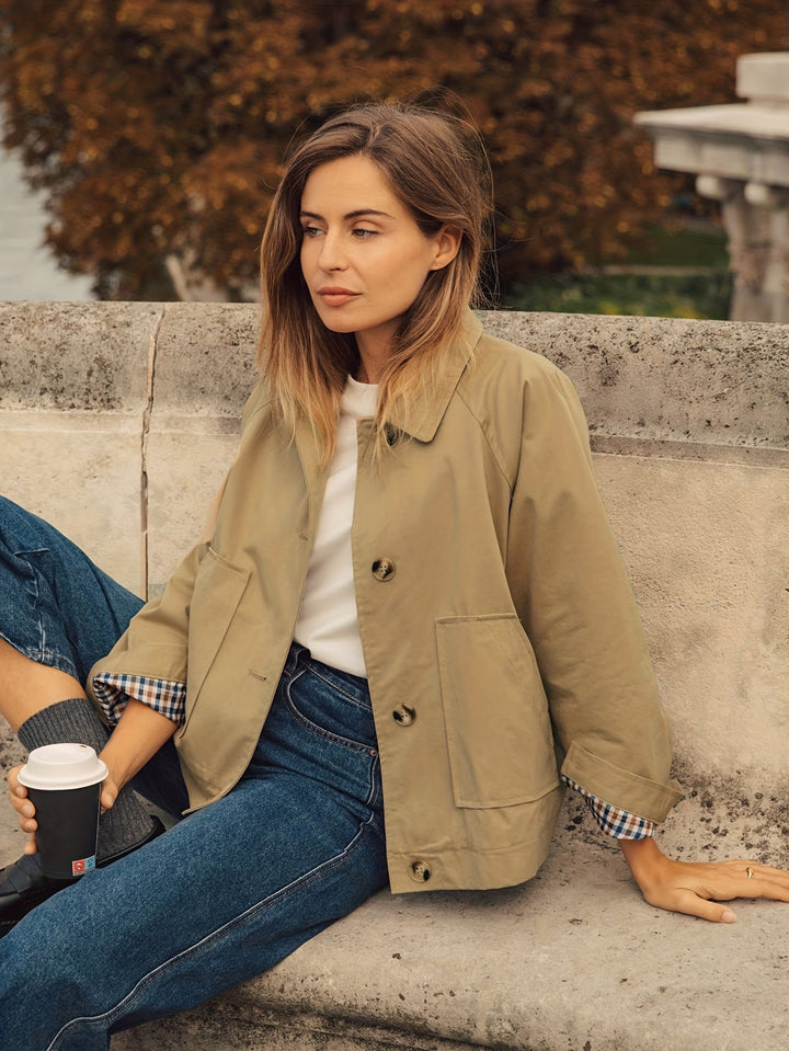 Guiselle - Klassische Jacke Mit Kragen Und Knopfleiste