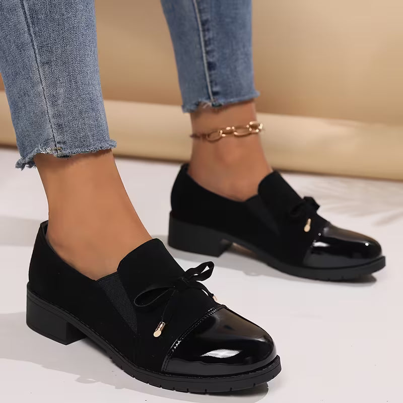 Saiphin – Loafer mit Schleife Und Glänzender Zehenkappe
