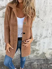Dorothie – Mantel mit Reverskragen und aufgesetzten Taschen