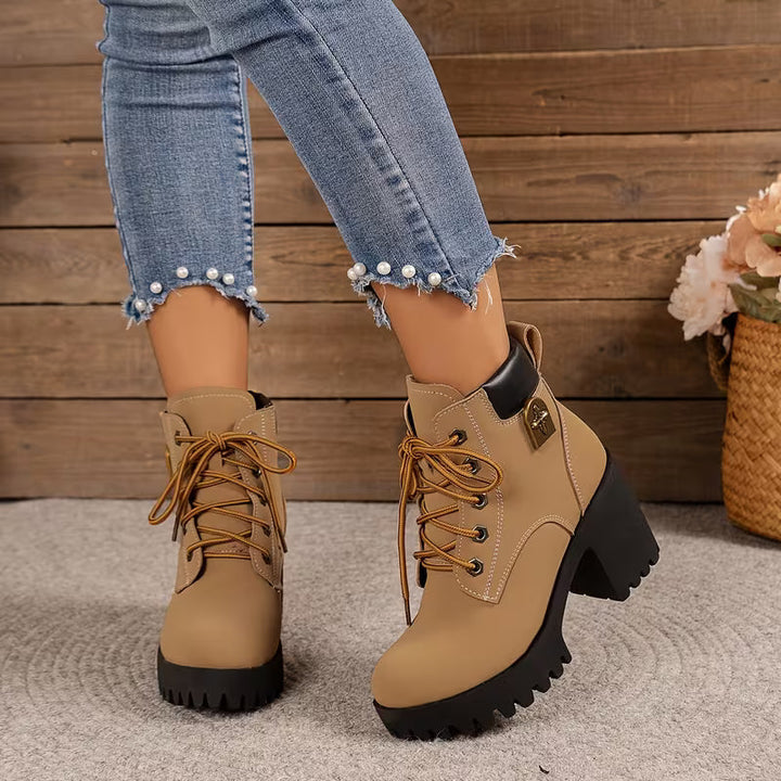Donjeta – Schnürstiefeletten mit klobigem Absatz
