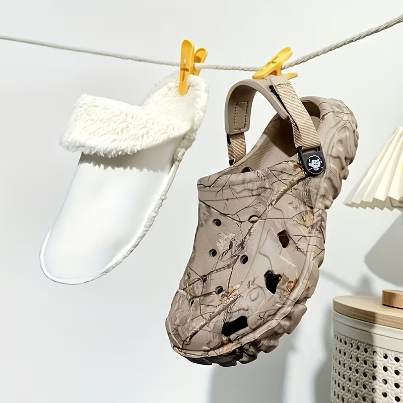 Sjoukje – Mit Fleece Gefütterte Clogs im Camouflage Schau mit Verstellbaren Riemen