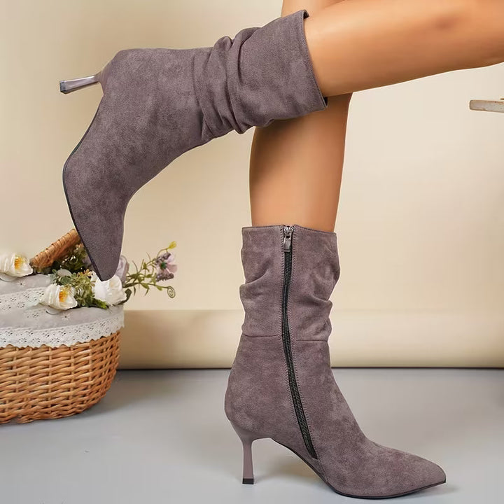 Tittana – Stiefel Mit Mittlerem Absatz Und Spitzen Kanten