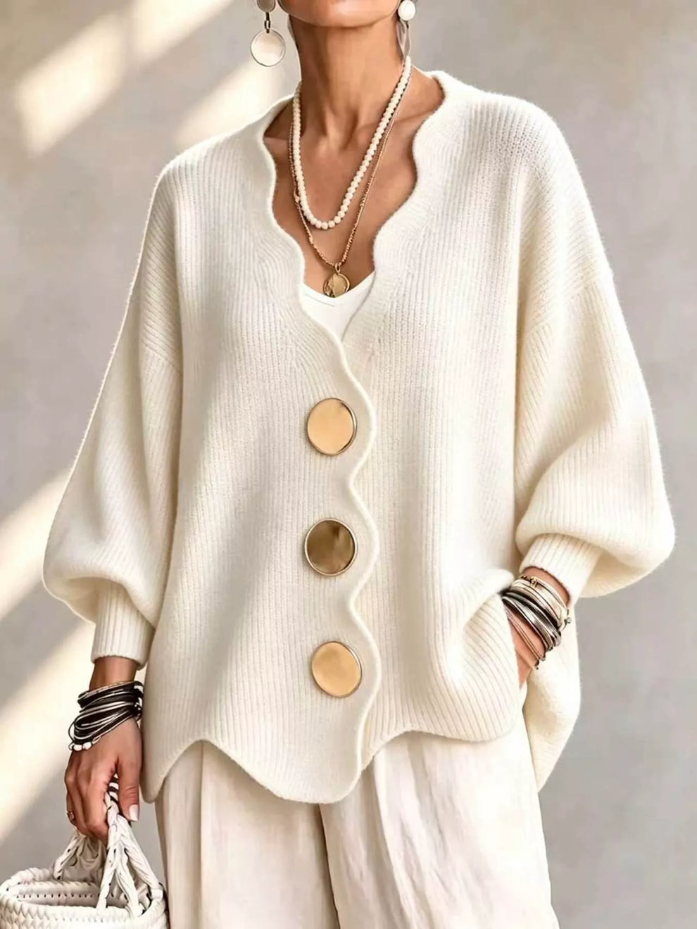 Gilian – Strickjacke Mit Knopfleiste Und Wellenrand
