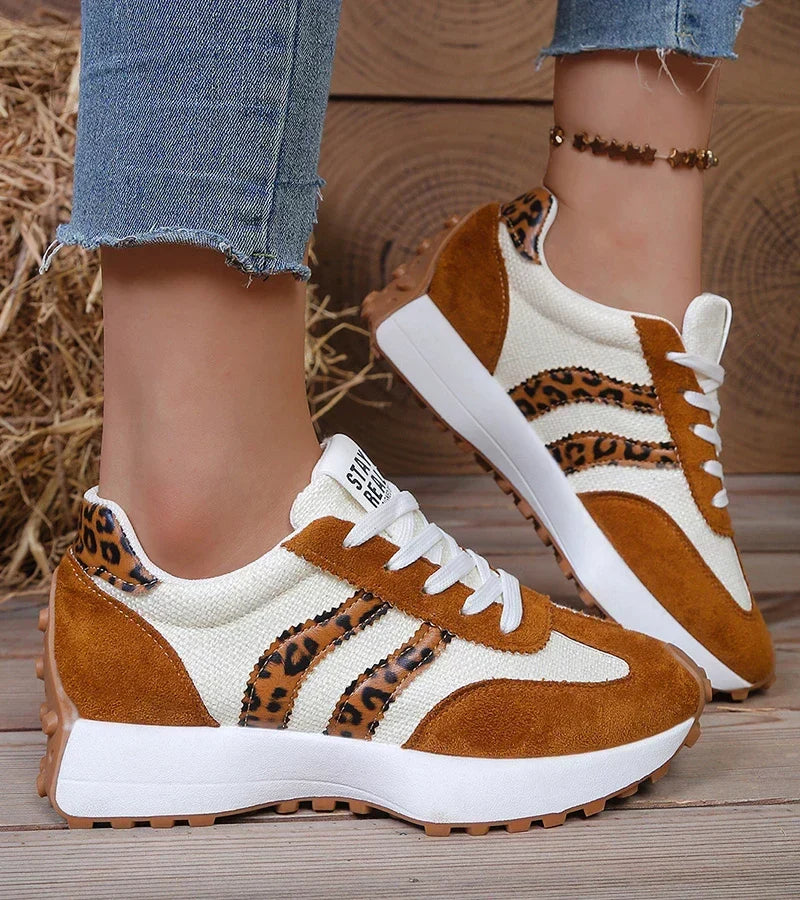 Jonara – Turnschuh Im Retro-Stil Mit Plateausohle