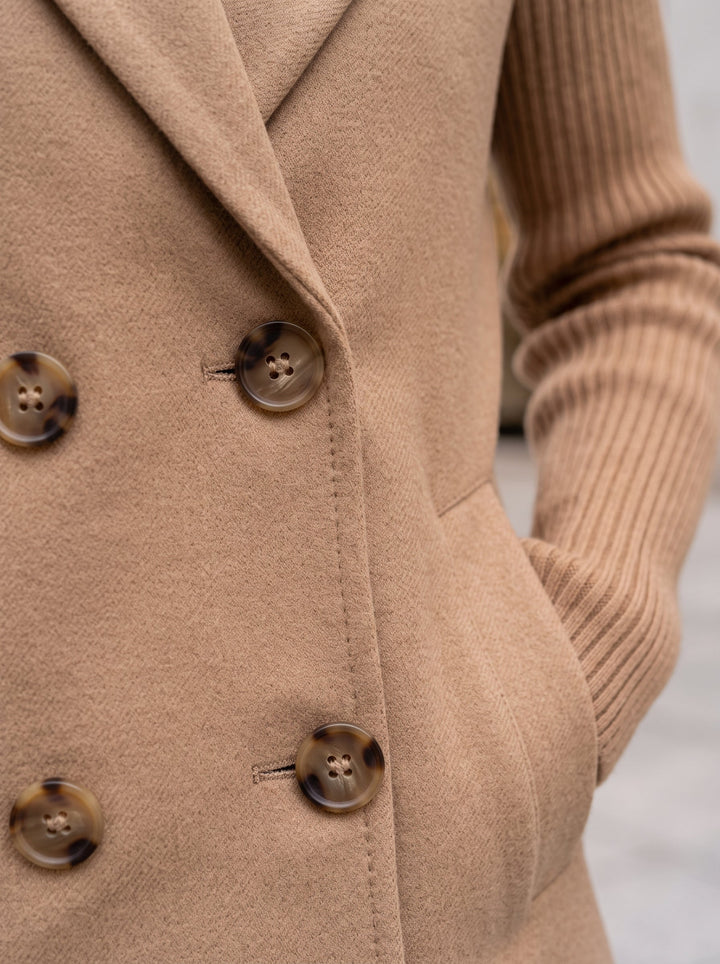 Nahide – Blazer mit Gerippten Ärmeln Und Reverskragen