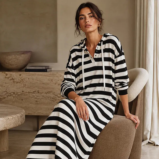 Zeynep - Gestreiftes Sweatshirtkleid Mit Kapuze
