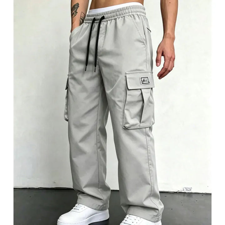 Nesham – Cargohose mit Kordelzug in der Taille und Taschen