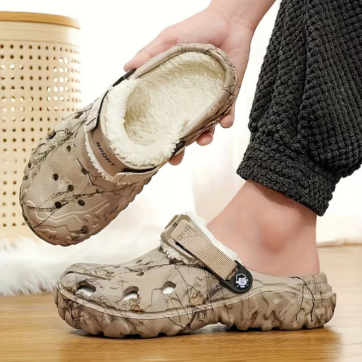 Sjoukje – Mit Fleece Gefütterte Clogs im Camouflage Schau mit Verstellbaren Riemen
