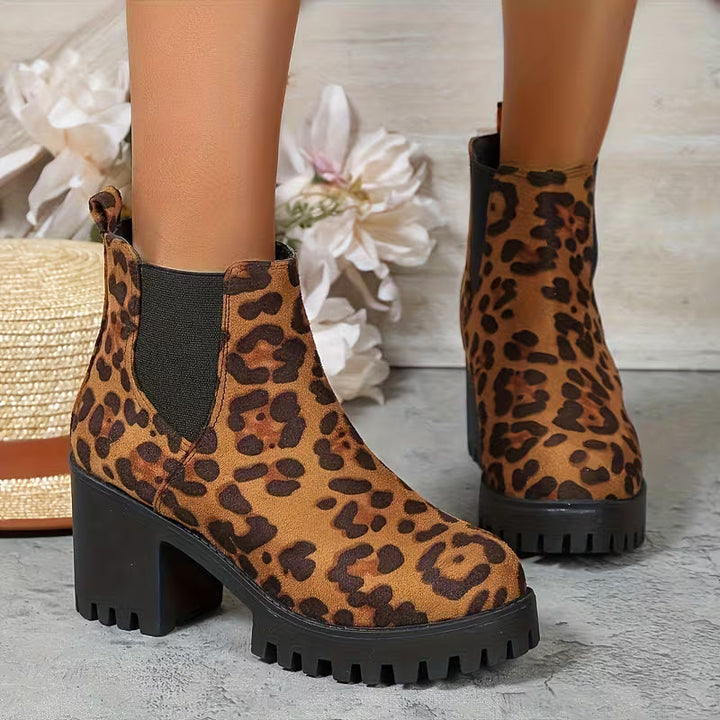 Donjeta – Schnürstiefeletten mit klobigem Absatz