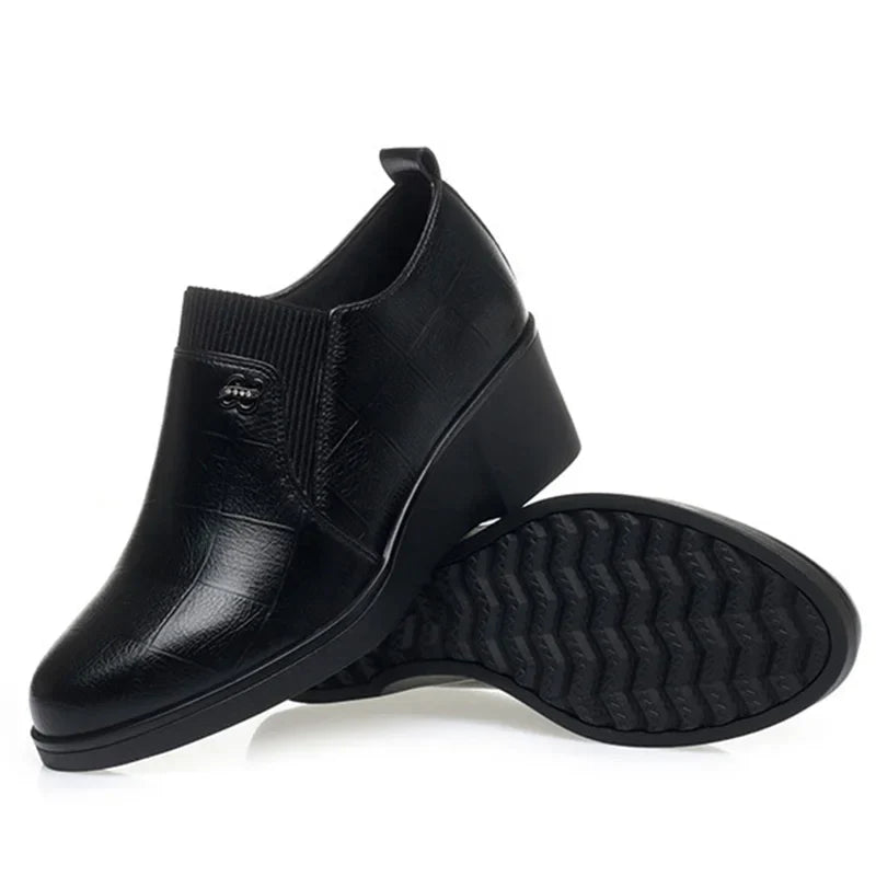 Switolina – Modische Keilschuhe Aus Leder