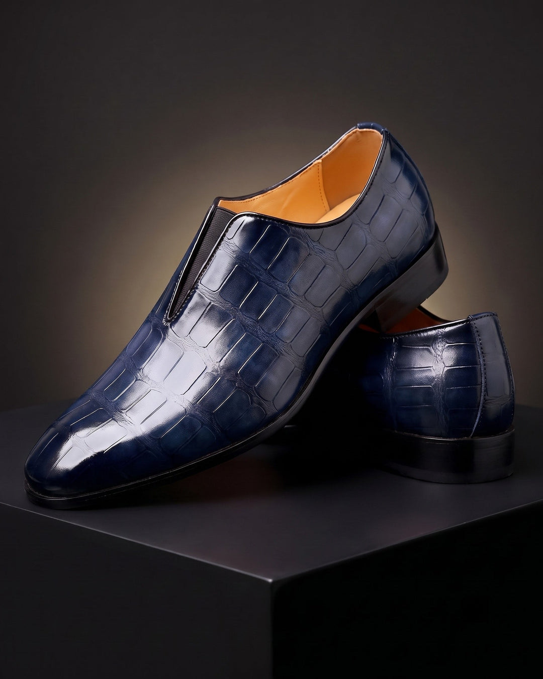 Amphon – Loafer mit Krokodilprägung und Slip-On-Passform